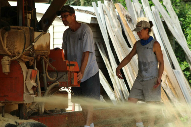 logs 2 lumber team 768x512